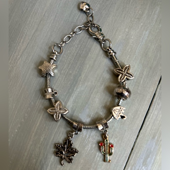 925 Sterling Silver Whimsical Charm Bracelet Star Maple Cactus Umbrella & Clover - Picture 5 of 11